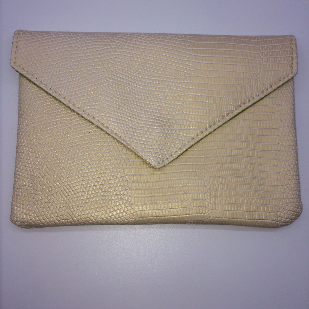 IPSY Glam Bag Make Up Bag in Pale Gold Embossed Snake w/White Background